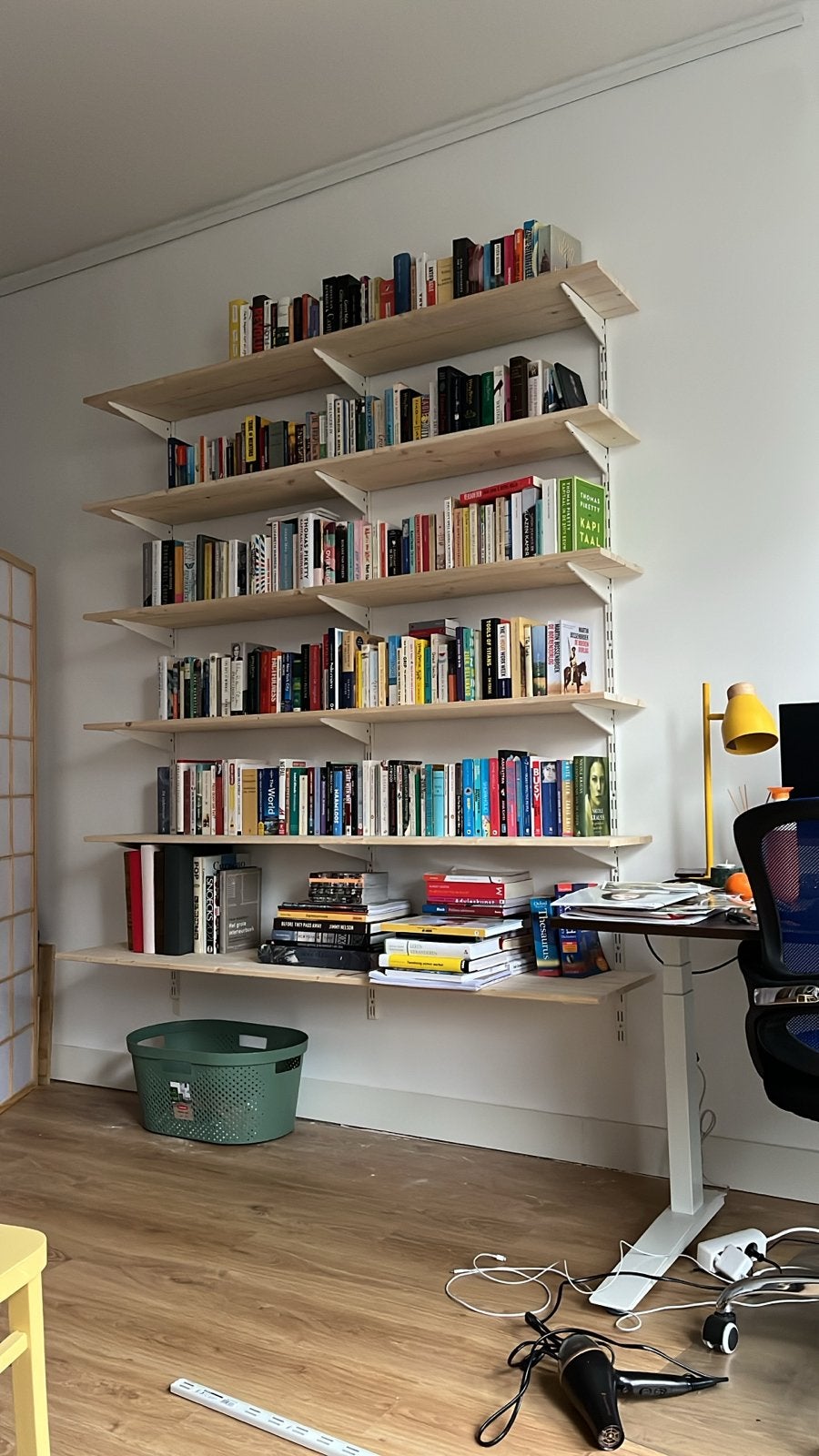 Boekenkast/wandkast met planken en railsysteem (RAL 9010), Met plank(en), Gebruikt, 150 tot 200 cm, Ophalen of Verzenden