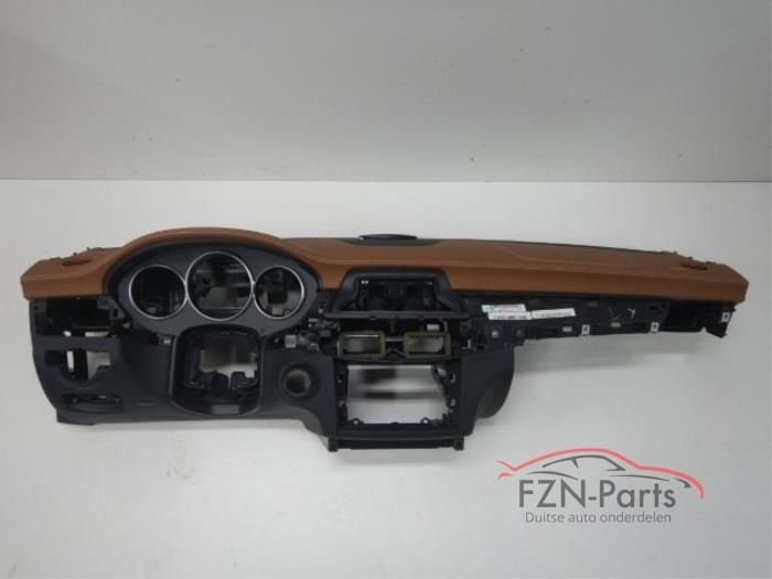 Mercedes Benz CLS W218 Facelift Dashboard Leder Sattelbruin, Ophalen of Verzenden, Gebruikt