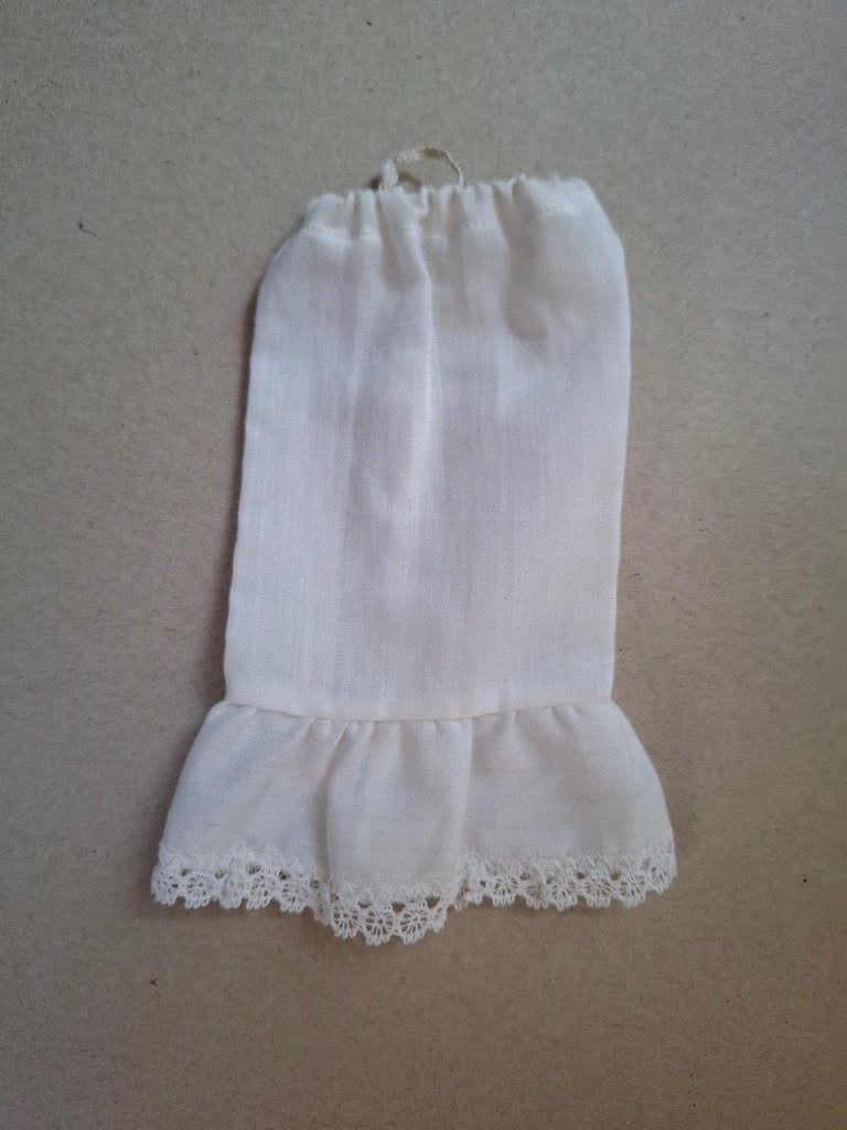 Vintage Barbie onderrokje jaren 60 of 70, Ophalen of Verzenden, Gebruikt, Kleertjes