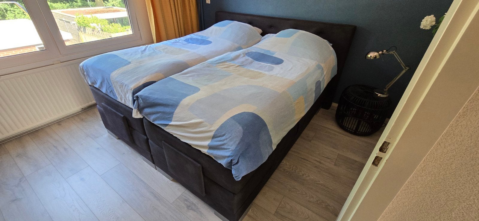 Boxspring,  electrisch,  zonder topper., Huis en Inrichting, Slaapkamer | Bedden, Ophalen, Verstelbaar, Bruin, Tweepersoons