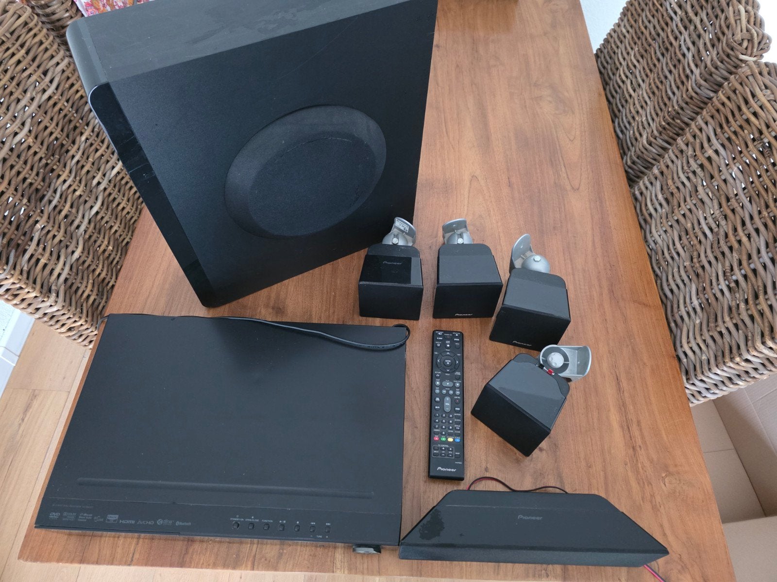 Pioneer Blu-ray Home Theater Set, Audio, Tv en Foto, Home Cinema-sets, Ophalen, Gebruikt, Blu-ray-speler, 70 watt of meer