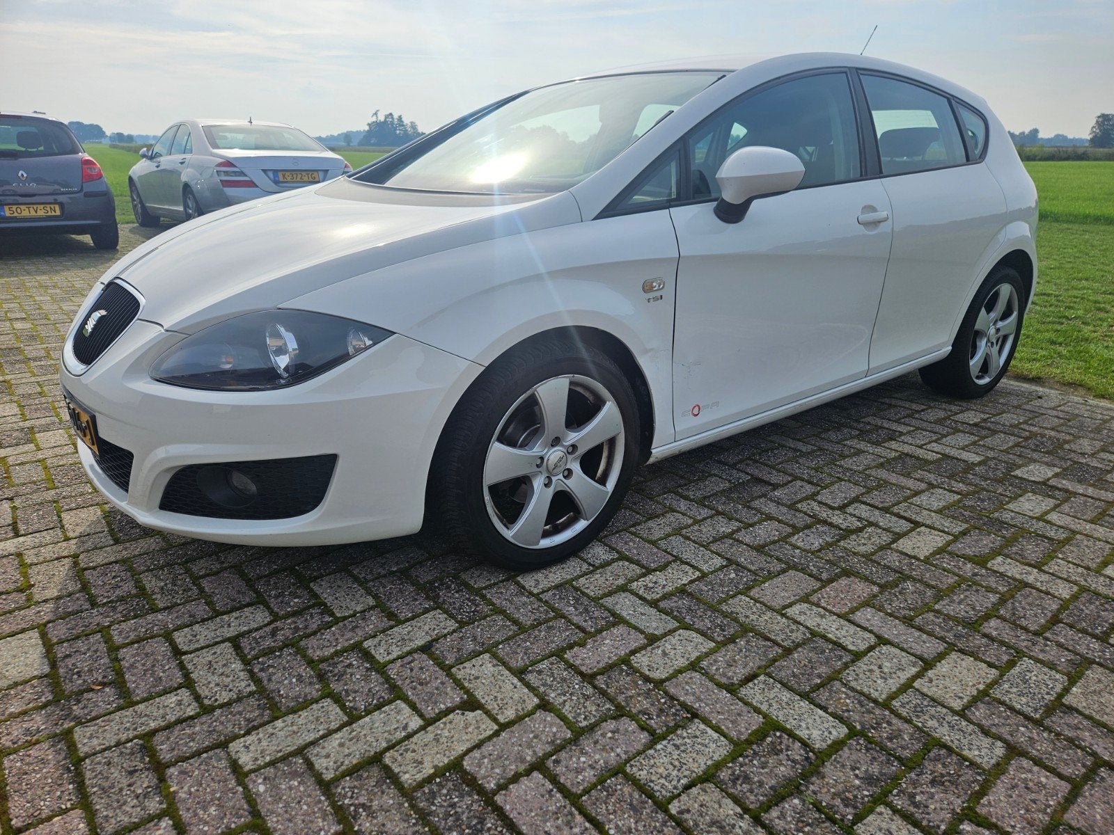 Seat Leon 1.2 TSI 77KW 2012 Wit, Voorwielaandrijving, Stof, 4 cilinders, Leon