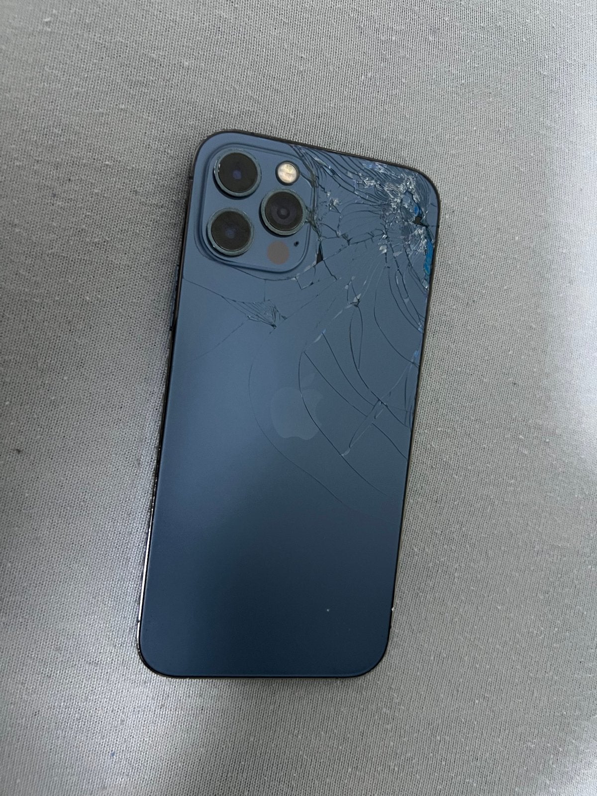 iPhone 12 Pro - Goede staat, kleine barst achterkant, Telecommunicatie, Mobiele telefoons | Apple iPhone, Blauw, 128 GB, Gebruikt