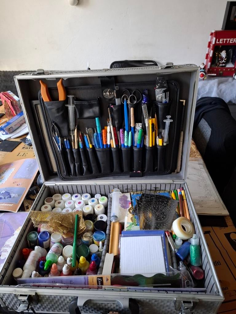 Pergamano Koffer met Complete Benodigdheden, Hobby en Vrije tijd, Knutselen, Gebruikt, Ophalen