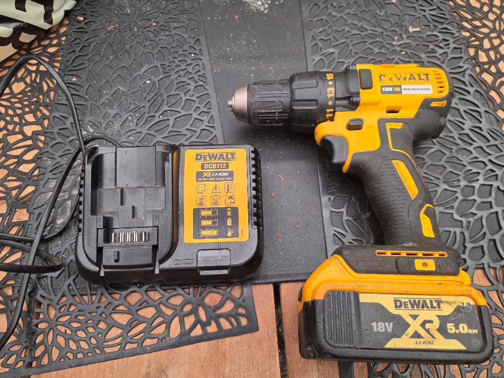 DeWalt accuboorschroefmachine, Ophalen, Gebruikt, Boor- en Schroefmachine, Variabele snelheid