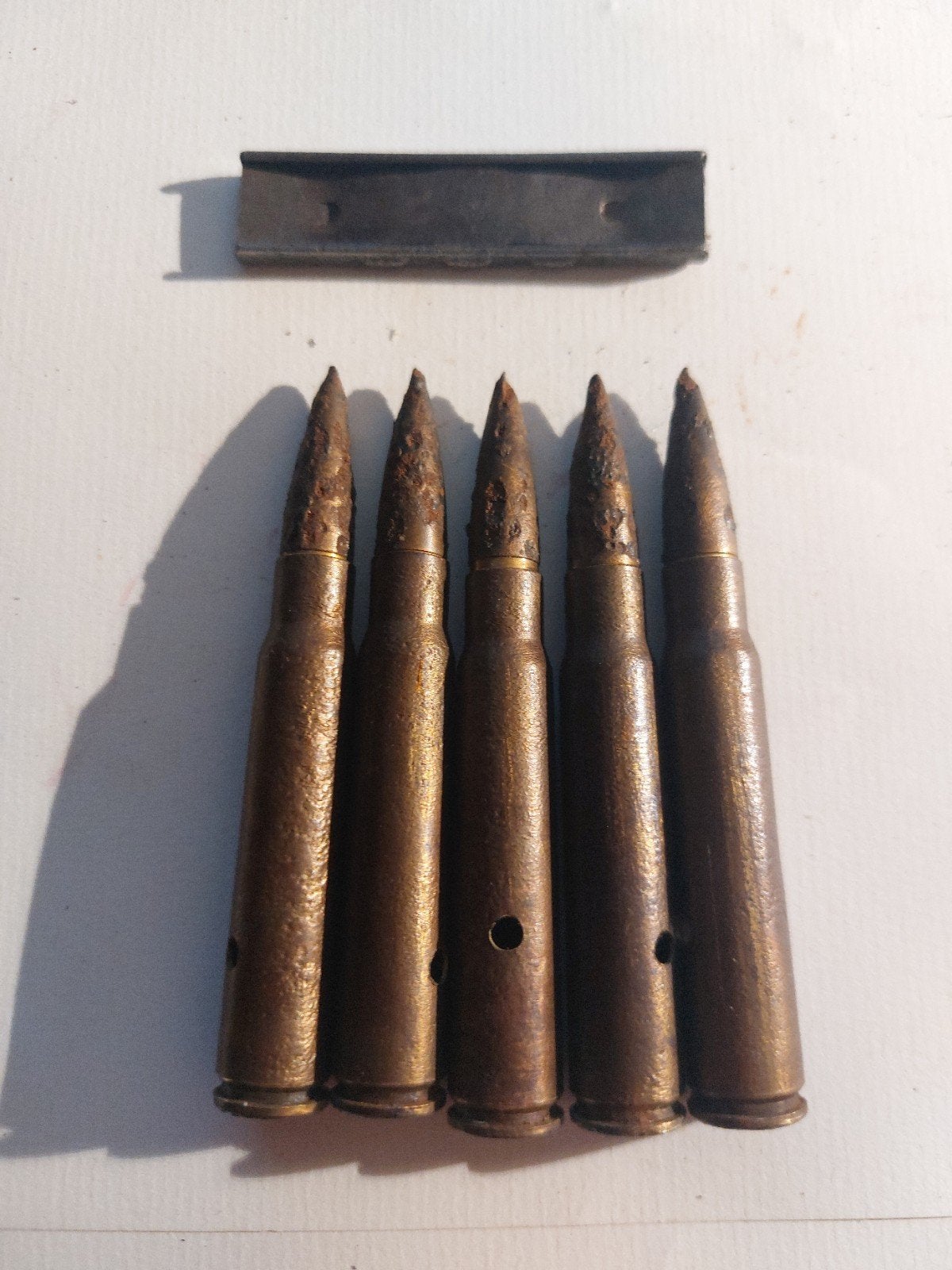 k98 clip 2, Ophalen of Verzenden, Duitsland, Hulzen of Bodemvondsten