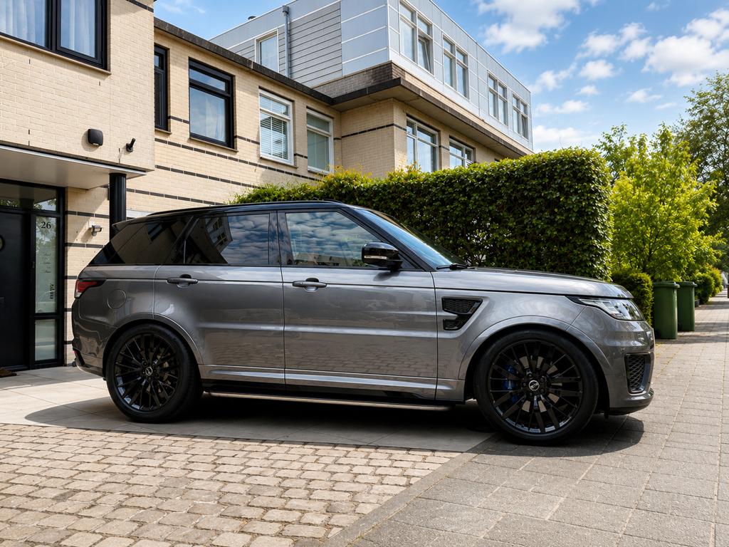 Land Rover Range Rover Sport 5.0 V8 Supercharged SVR, Automaat, 8 cilinders, 3000 kg, Bruin