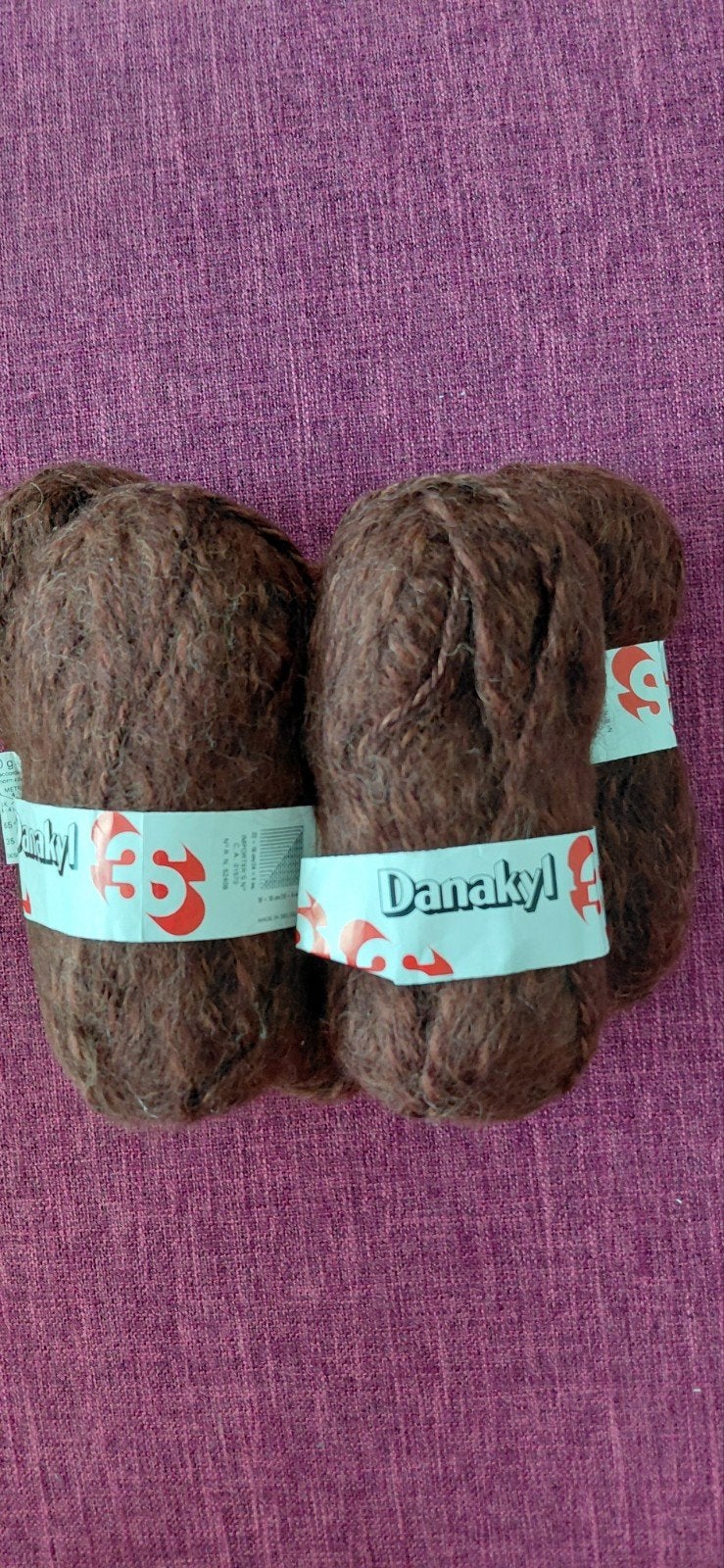 5 bollen Danakyl wol/acryl bruin, Hobby en Vrije tijd, Ophalen of Verzenden, Gebruikt, Breien of Haken, Wol of Garen
