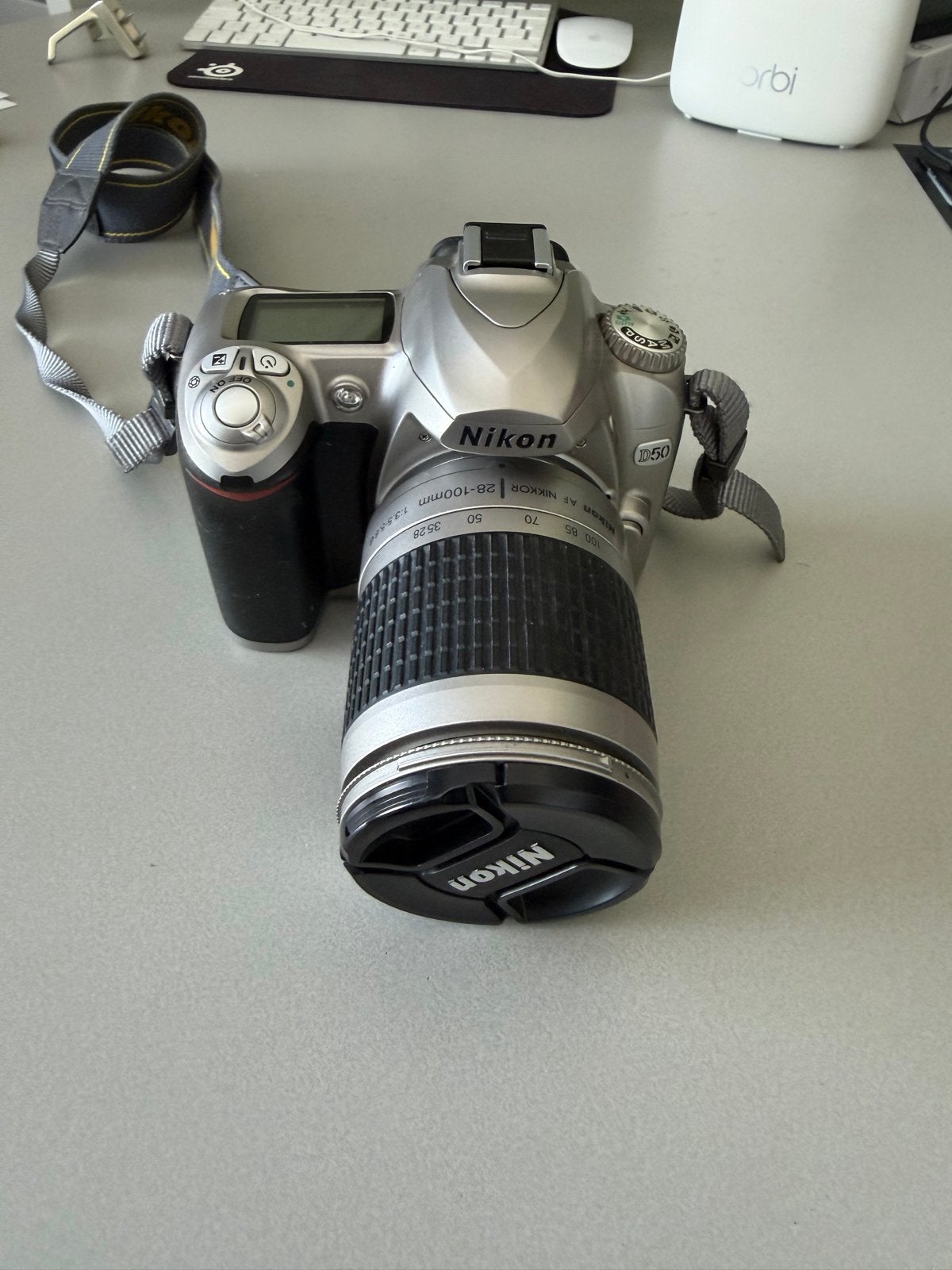 Nikon D50 Spiegelreflexcamera met twee lenzen, Gebruikt, Spiegelreflex, Nikon, Draagriem