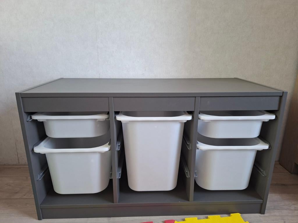 Trofast kast grijs, zo goed als nieuw, Huis en Inrichting, Kasten | Ladekasten, Ophalen, 5 laden of meer, 50 tot 100 cm, Zo goed als nieuw