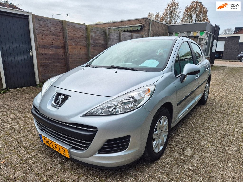 Peugeot 207 1.4 VTi X-Line, 100.000 km NAP, Voorwielaandrijving, Stof, Zwart, Startonderbreker