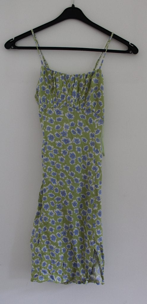 Zomerjurkje van Pull & Bear maat S, Nieuw, Ophalen of Verzenden, Boven de knie, Groen