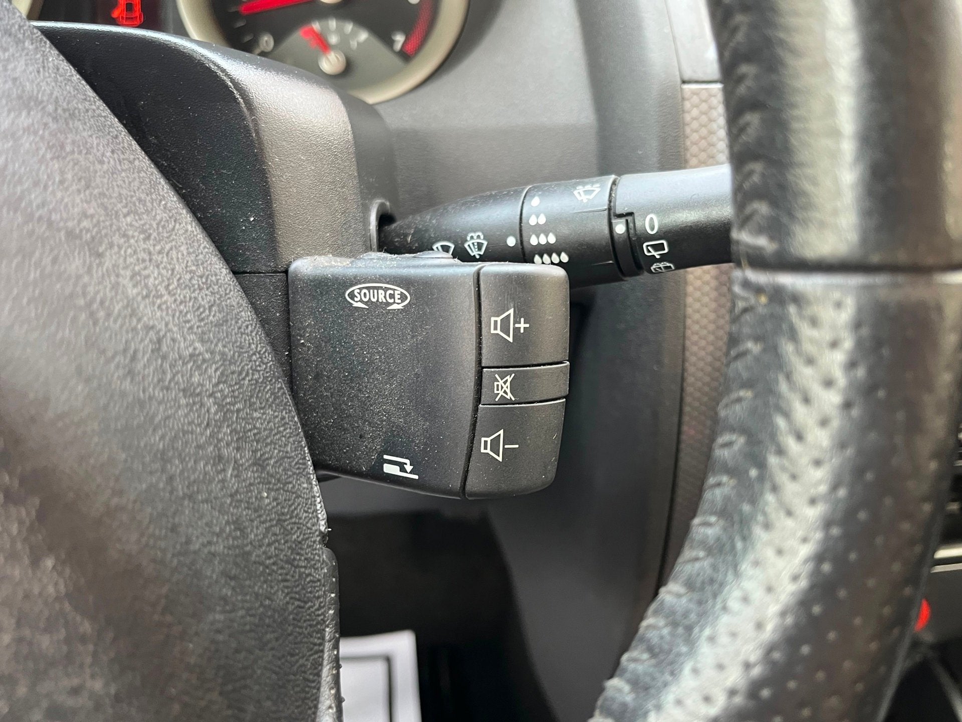 Foto 18 van Renault Mégane Grand Tour 1.6-16V Expression Basis|APK|RIJD