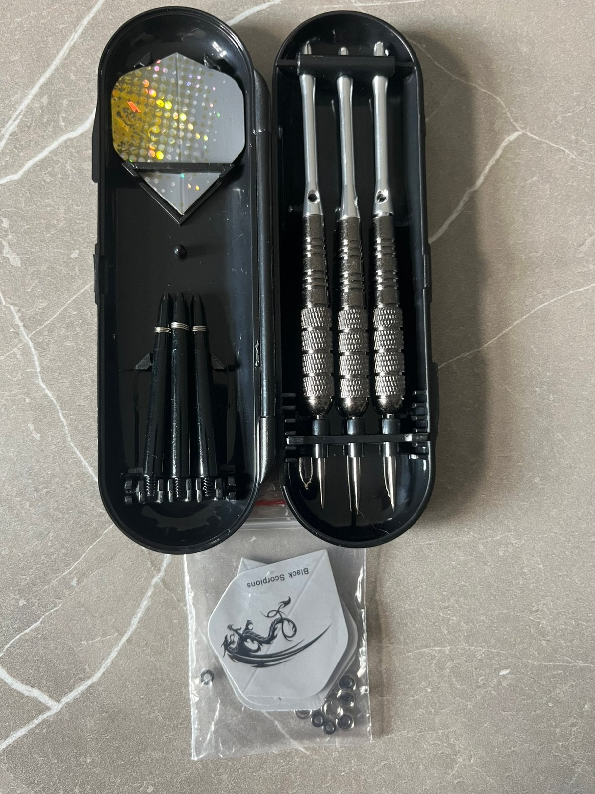 Nieuwe dartpijlenset 20 gram incl opbergdoos, Ophalen of Verzenden, Nieuw, Pijlen