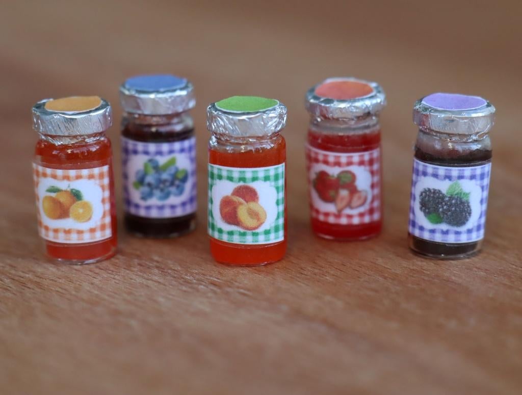 Glazen potjes met jam en op foto 3 potjes honing., Ophalen of Verzenden, Nieuw, Gebruiksvoorwerp