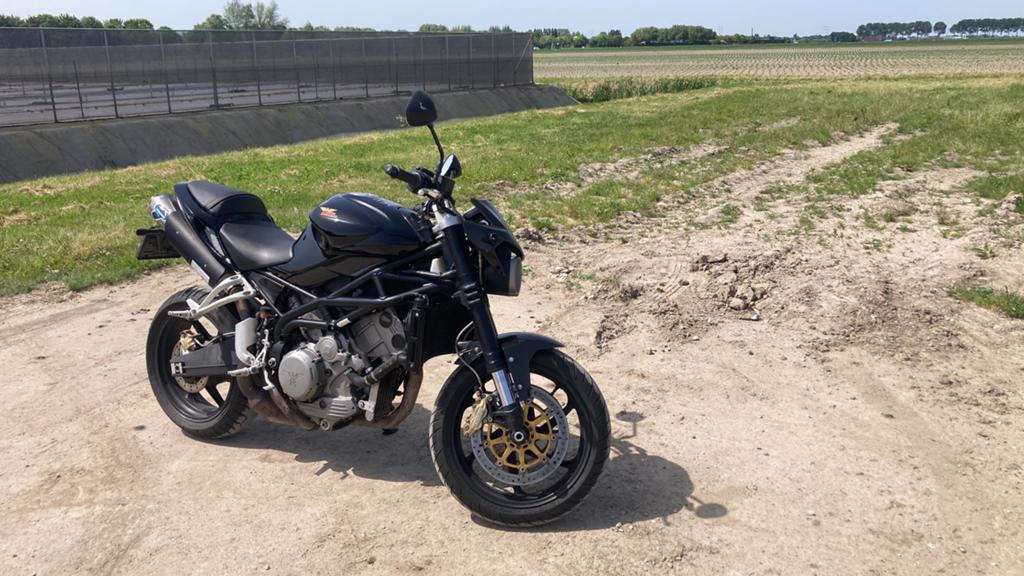 Moto Morini Corsaro 1200, 2 cilinders, Particulier, Meer dan 35 kW, 1200 cc