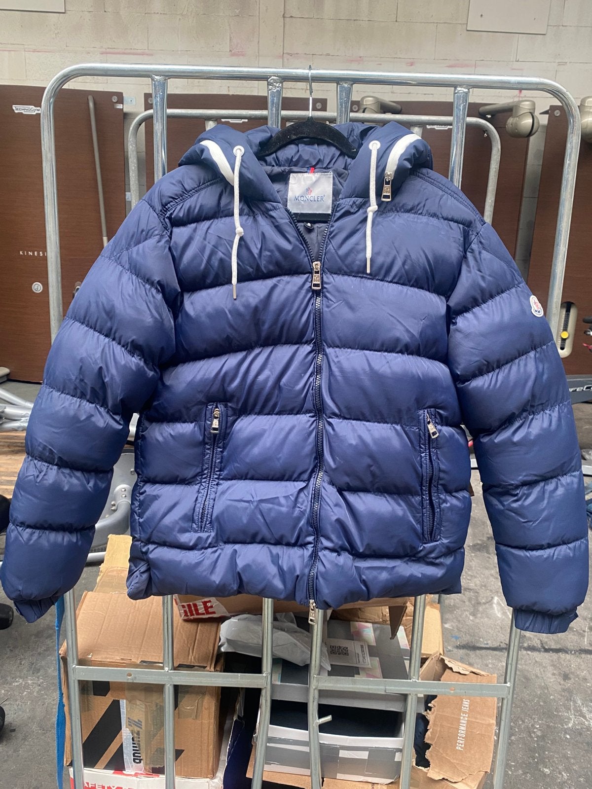 Moncler winterjas / armani winterjas Nieustaat STUNT !!!, Ophalen of Verzenden, Zo goed als nieuw, Zwart