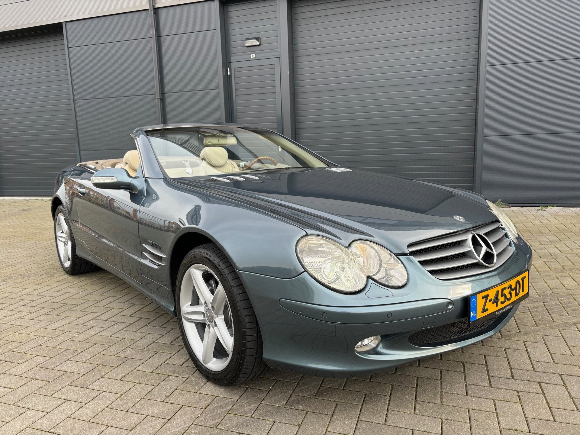 Mercedes-Benz SL-Klasse 500 Zeer nette auto (bj 2003), Auto's, Automaat, Achterwielaandrijving, Gebruikt, Automatische klimaatregeling