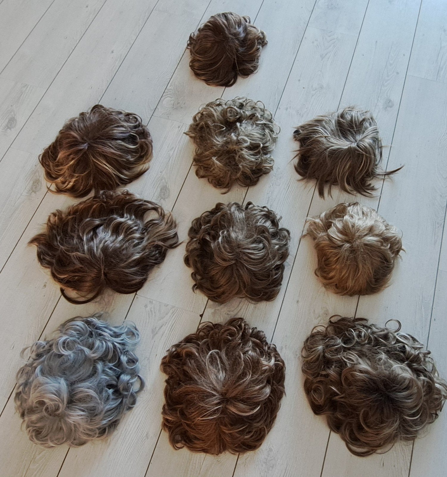 Diverse pruiken en haarstukken - Verschillende kleuren, Ophalen of Verzenden, Gebruikt, Pruik of Haarverlenging