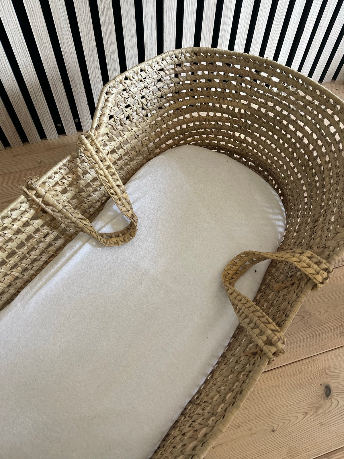 Mooie Mozesmand met matras en hoes, Ophalen of Verzenden, Gebruikt, Wieg