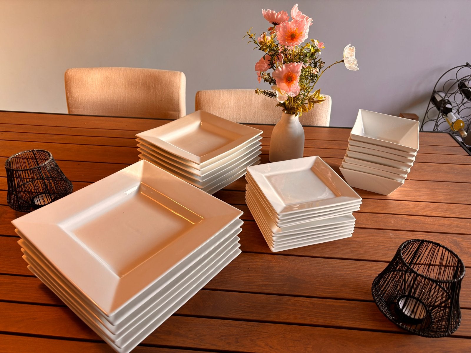 Wit vierkant servies: borden en schaaltjes, Gebruikt, Keramiek, Ophalen of Verzenden, Modern
