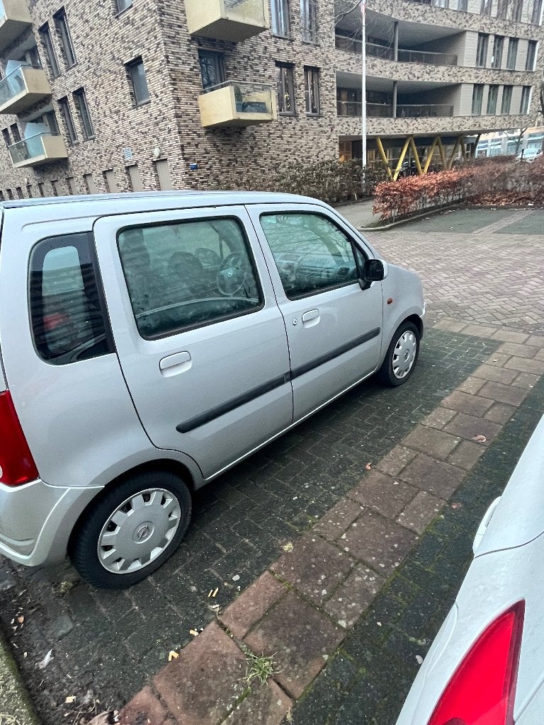 Opel Agila