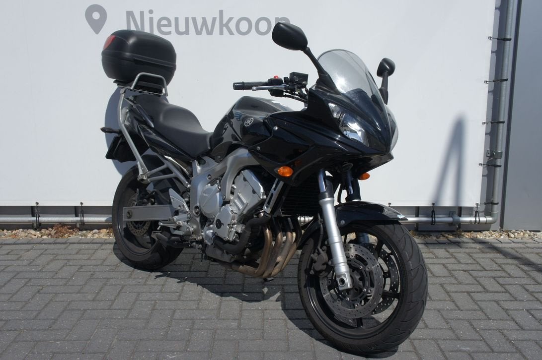 YAMAHA FZ 6 N FAZER (bj 2006) 26,736 km, 4 cilinders, Motorrijbewijs A, Bedrijf, Onbekend