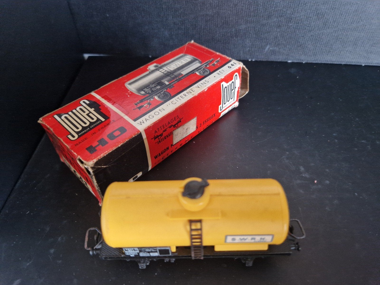 Jouef HO Wagon Citerne Vins Ref. 641 - Zo goed als nieuw, Hobby en Vrije tijd, Ophalen of Verzenden, Zo goed als nieuw, Wagon