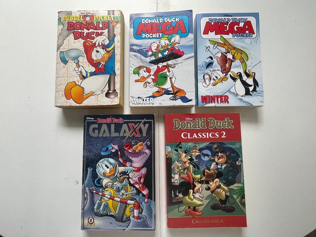 Donald Duck bundel van 5 diverse pockets, Gelezen, Walt Disney, Ophalen of Verzenden, Meerdere stripboeken