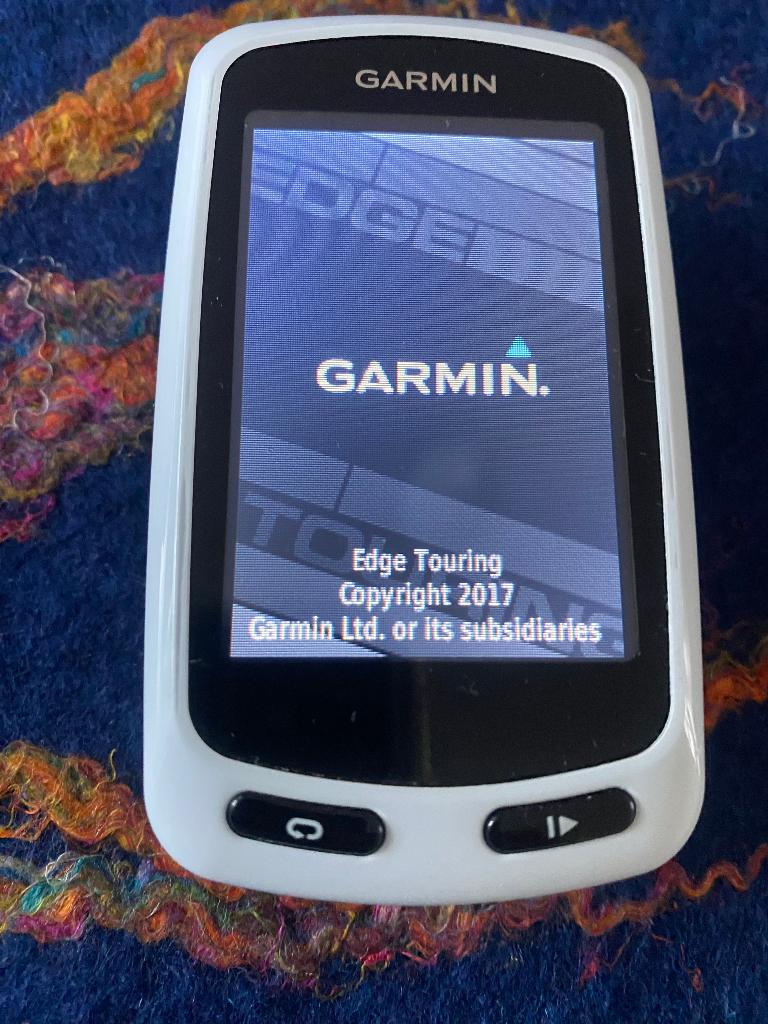 Fiets navigatie Garmin Edge touring, Fietsen en Brommers, Fietsaccessoires | Fietscomputers, Ophalen of Verzenden, GPS, Zo goed als nieuw