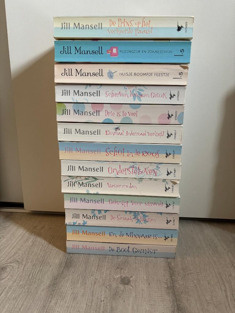 Jill Mansell 7,50 voor de hele stapel, Ophalen of Verzenden, Gelezen