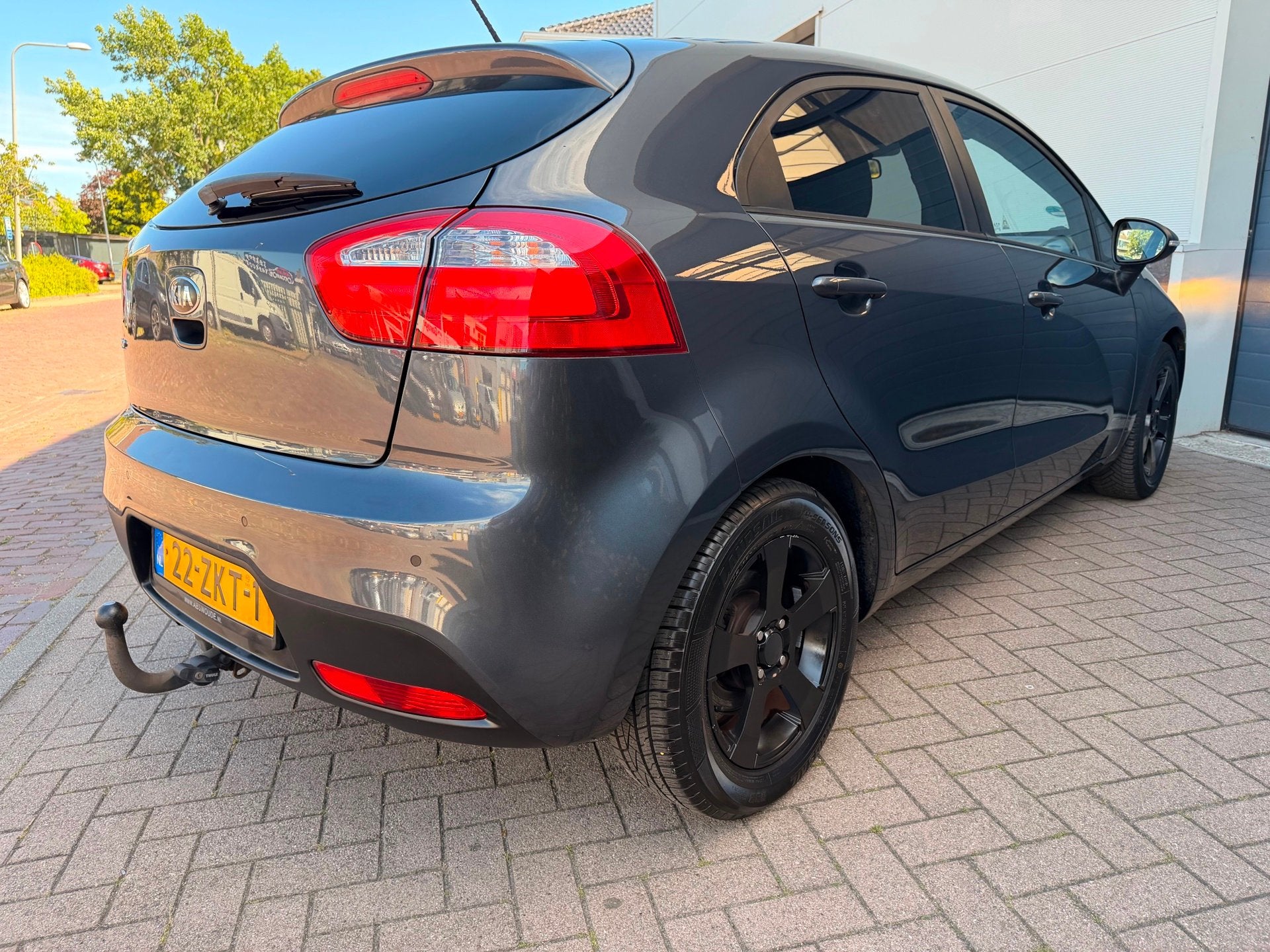 Kia Rio 1.2 CVVT Design Edition/Airco/Cruise-c/Led/Pdc/1eige, Euro 5, 4 cilinders, Origineel Nederlands, Bedrijf