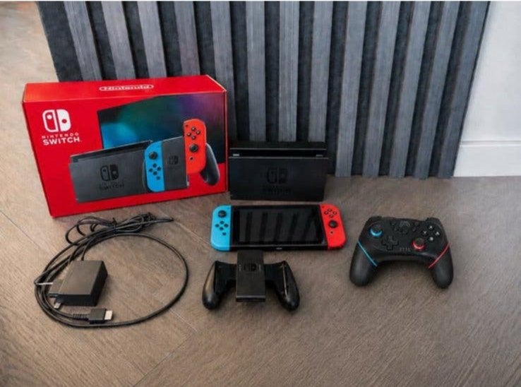 Nintendo Switch V1 + Sd kaart, Ophalen of Verzenden, Zo goed als nieuw, Met 2 controllers, Switch Original