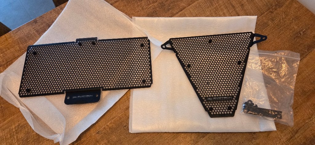 Ducati streetfighter v2 2022 evotech radiateur bescherming, Motoren, Ophalen, Gebruikt