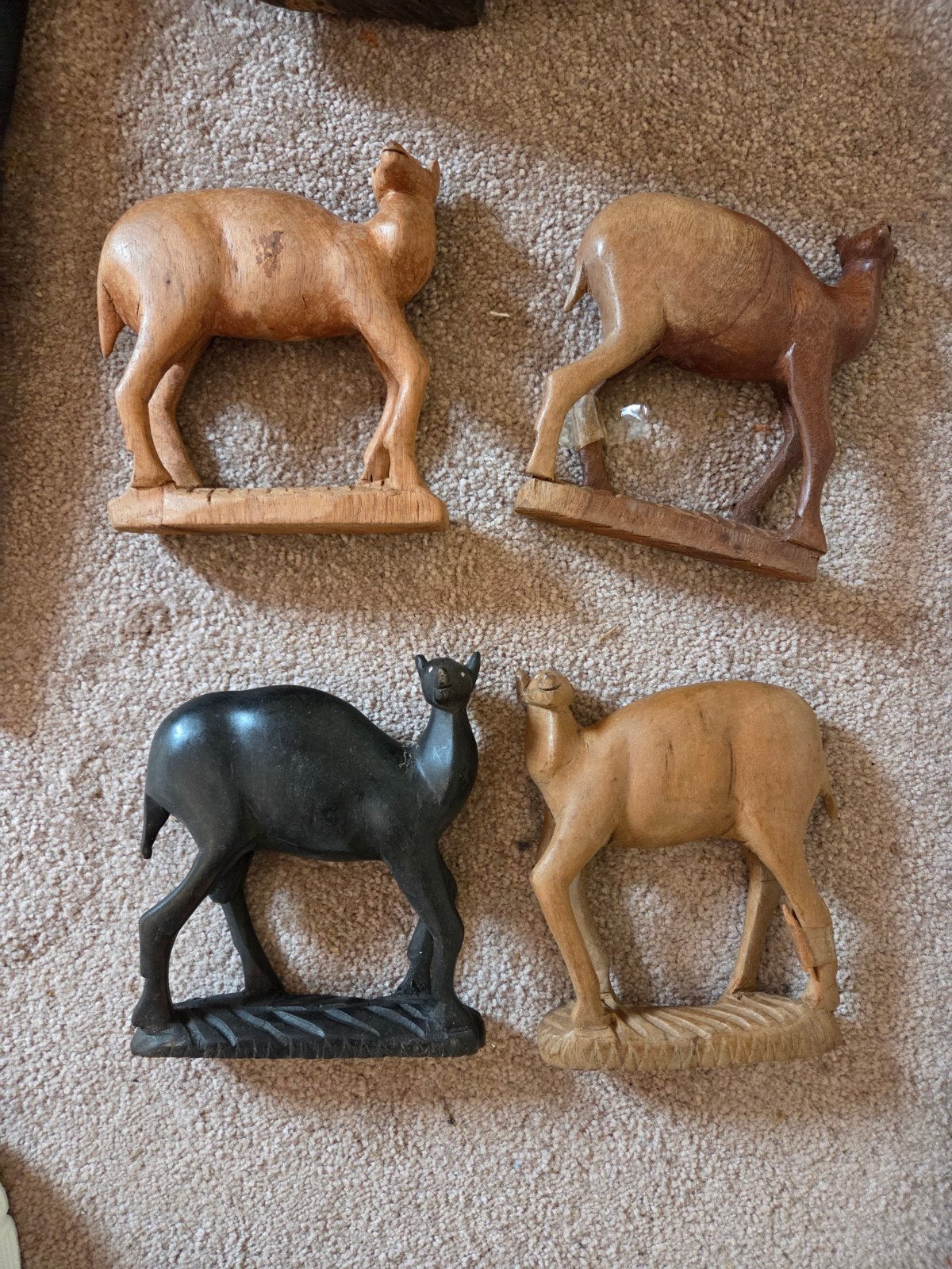 Houten Dromedaris Beeldje - Afrikaanse Kunst, Antiek en Kunst, Minder dan 20 cm, Ophalen of Verzenden, Beeld, Hout