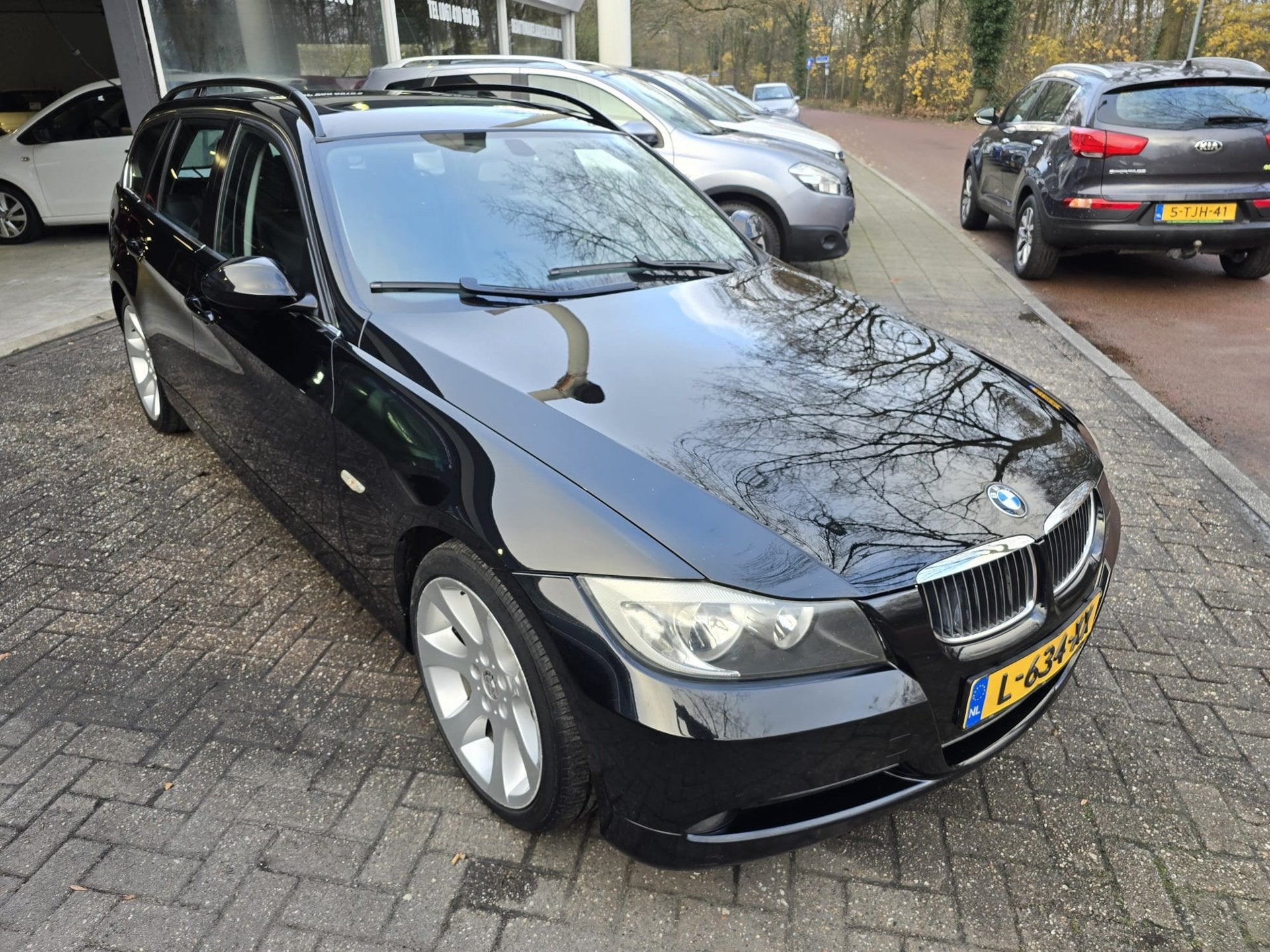 BMW 3-serie Touring 325i Dynamic Executive | NIEUWE APK | PA, Auto's, BMW, Automaat, Achterwielaandrijving, Gebruikt, Zwart