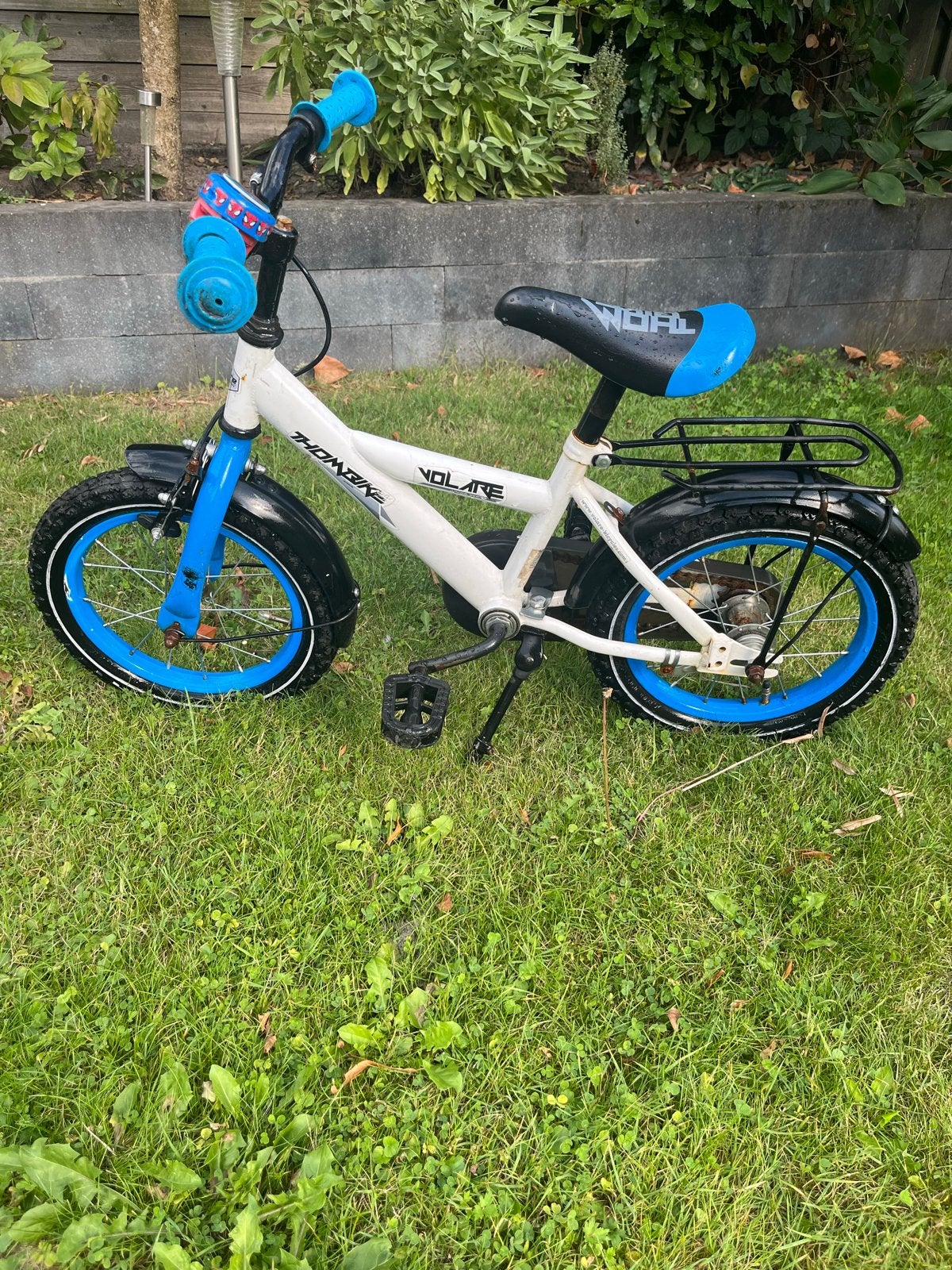 Volare Thombike kinderfiets 14 inch - Wit/Blauw, Ophalen, Gebruikt, Terugtraprem, 16 tot 20 inch