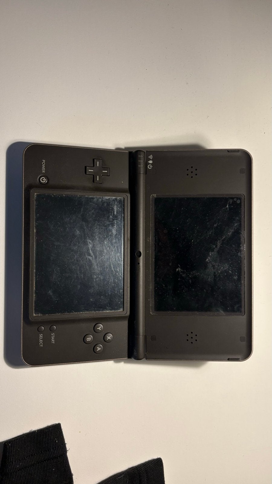 Nintendo DSi met paar games, Spelcomputers en Games, Spelcomputers | Nintendo DS, Zwart, Dsi, Ophalen of Verzenden, Gebruikt