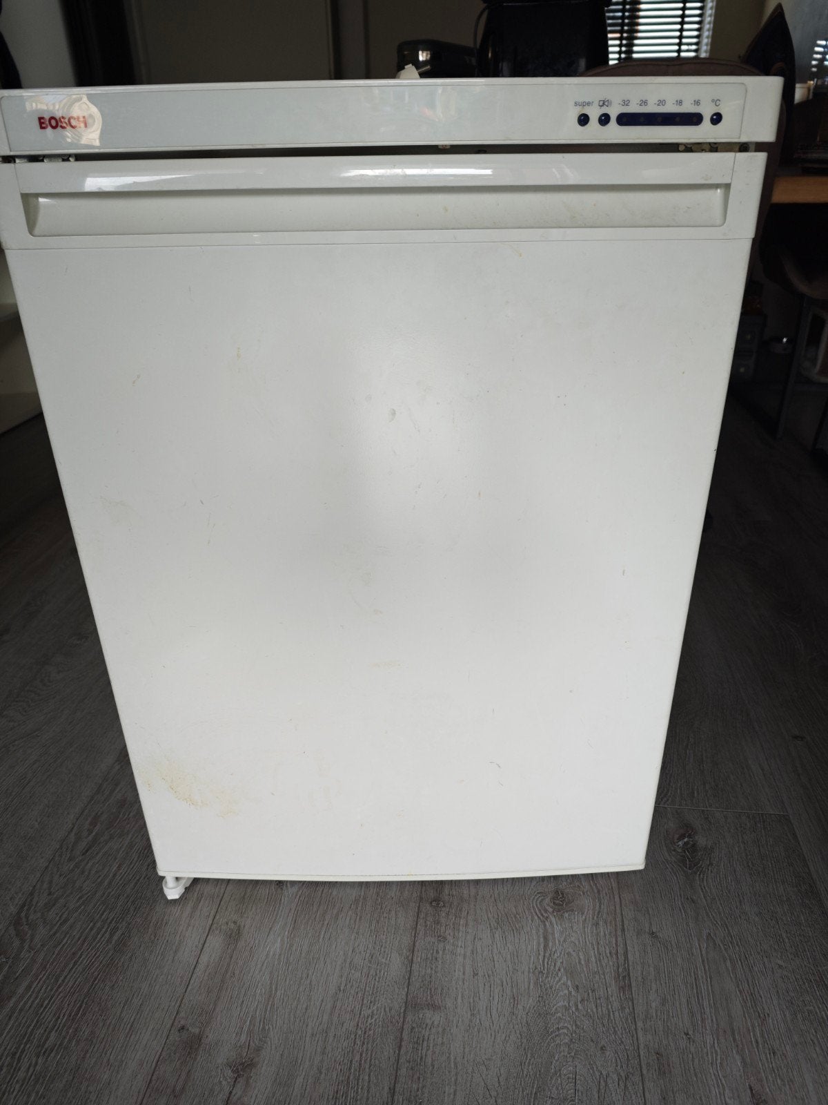 Bosch GSL14420 Vriezer - Compact en Energiezuinig, Witgoed en Apparatuur, Gebruikt, Minder dan 85 cm, Minder dan 60 cm, Energieklasse A of zuiniger