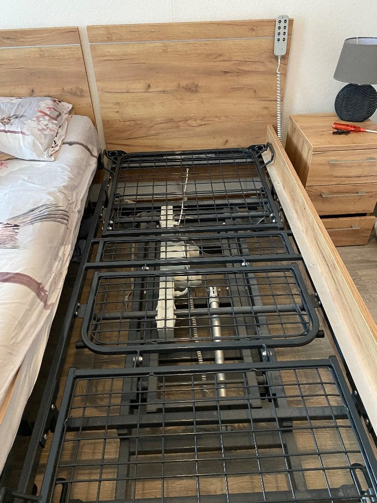 2 1persoons Elektrische senioren bedden, Ophalen, Verstelbaar, 90 cm, Eenpersoons