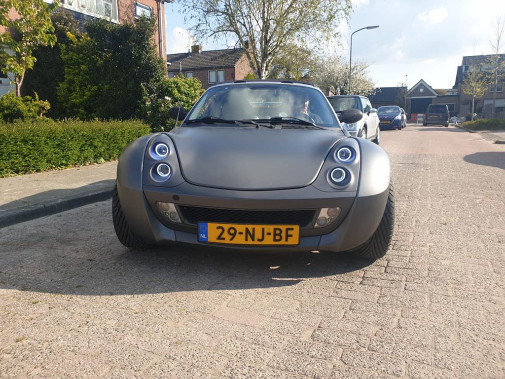 Smart Roadster 0.7 60KW AUT 2003 Grijs, Automaat, Achterwielaandrijving, Beige, Roadster