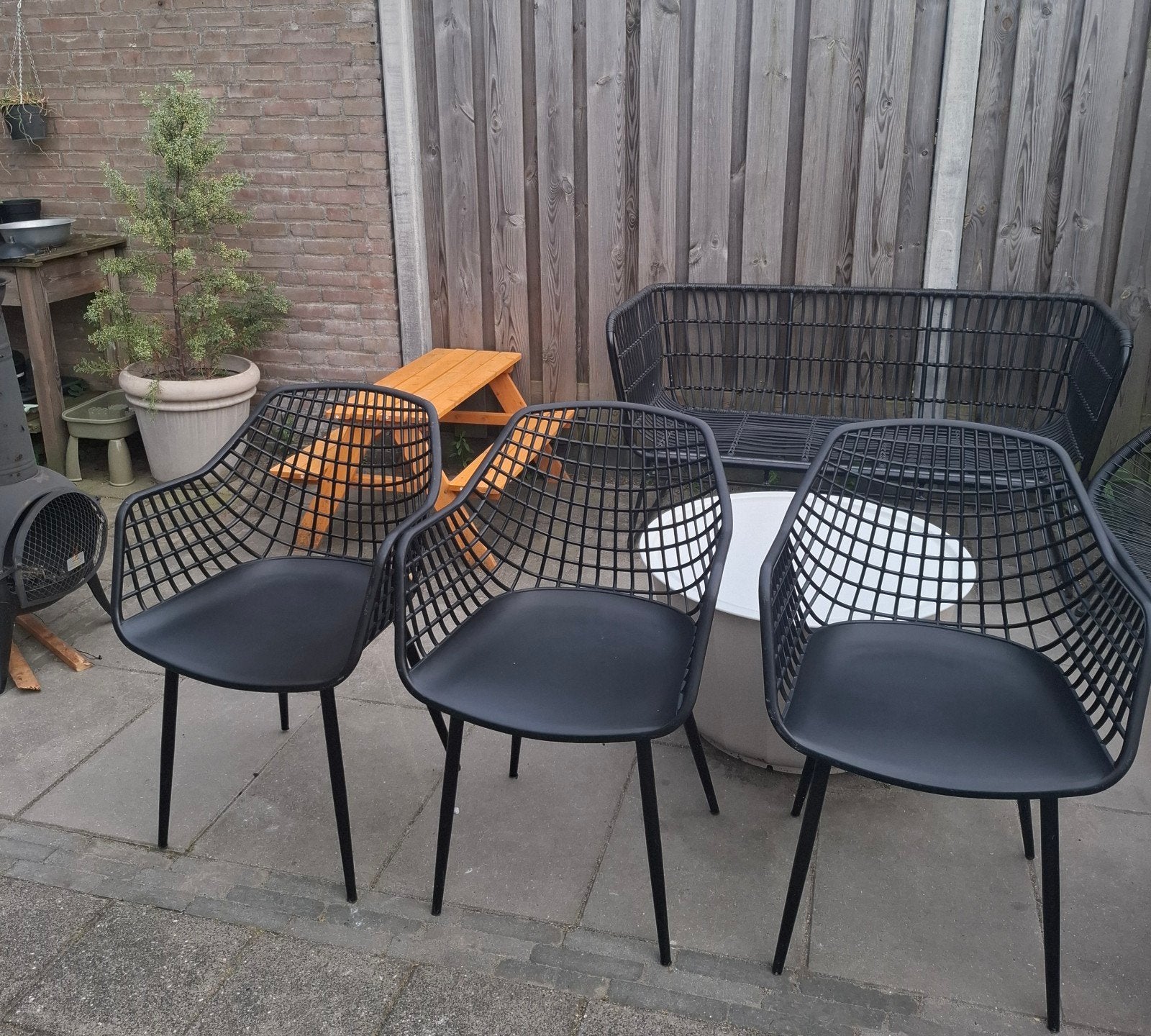 4 nette tuinstoelen met webbing, Ophalen of Verzenden, Gebruikt, Kunststof