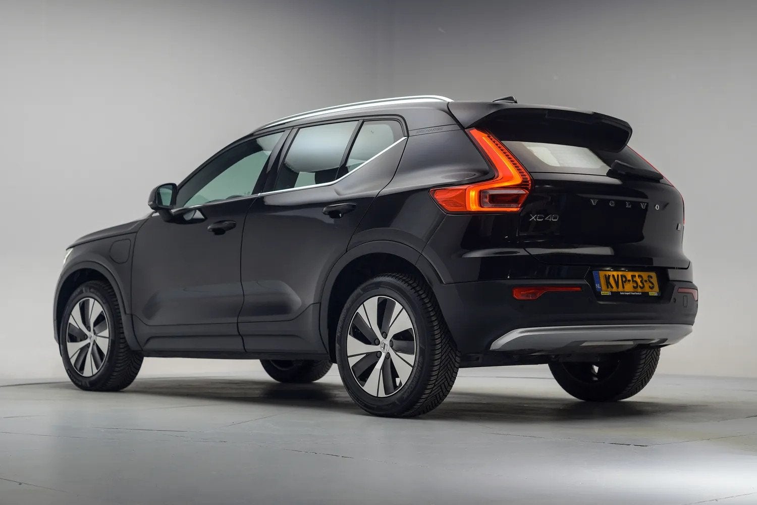 Volvo XC40 T4 Recharge Core Bright [ LED Apple/Android Navi, Auto's, Automaat, Dealer onderhouden, Zwart, Bedrijf