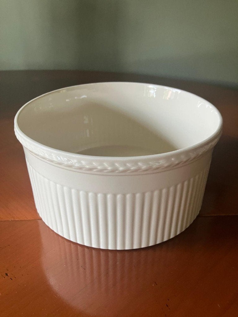 Wedgwood Edme cookware souffleschaal, Ophalen of Verzenden, Overige stijlen, Schaal of Schalen, Zo goed als nieuw