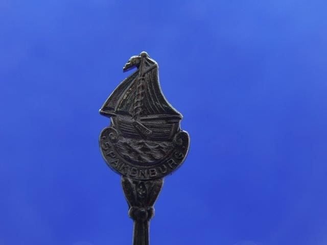 Lepeltje: Spakenburg, Verzenden