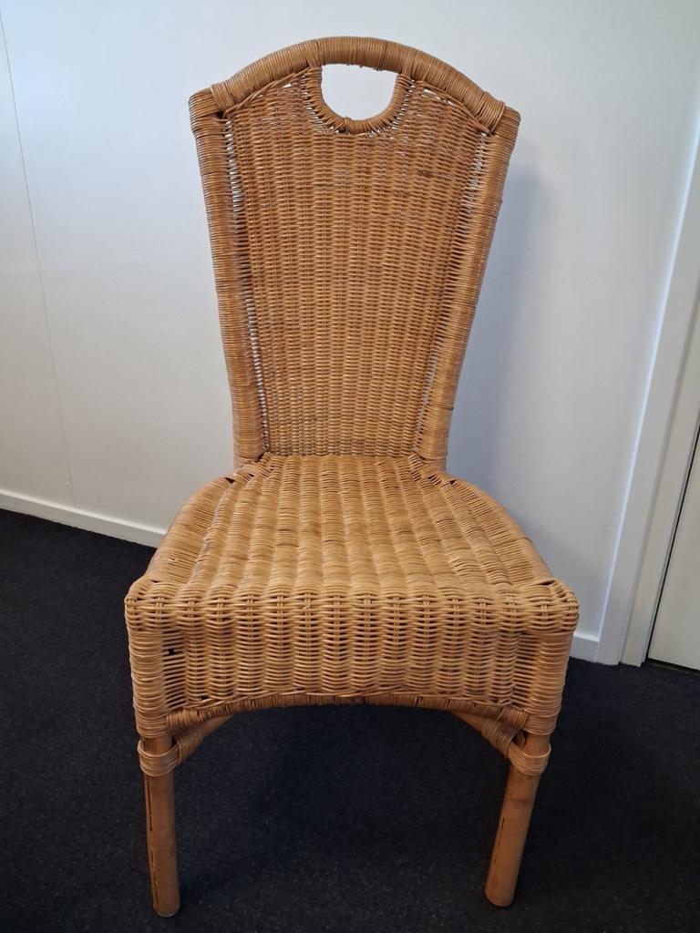 6 rieten stoelen, Ophalen of Verzenden, Zo goed als nieuw, Bruin, Twee