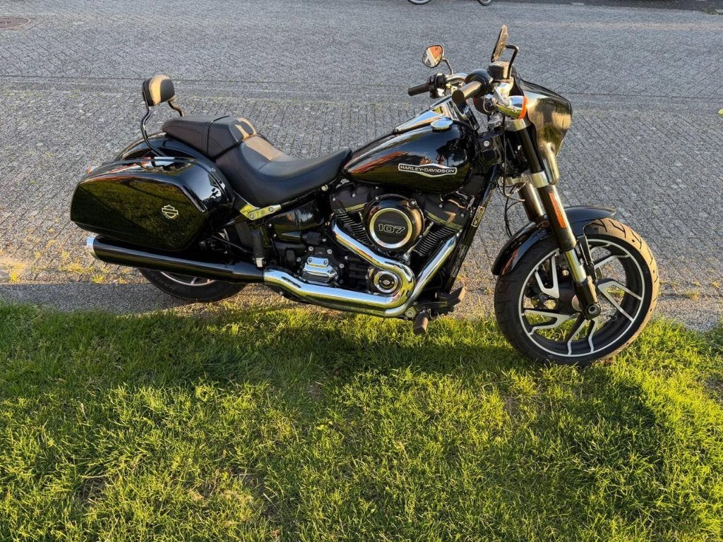 Harley-Davidson Sport Glide 107 | 2019 | Slechts 4.343 km, Motoren, Motoren | Harley-Davidson, Particulier, Chopper, meer dan 35 kW