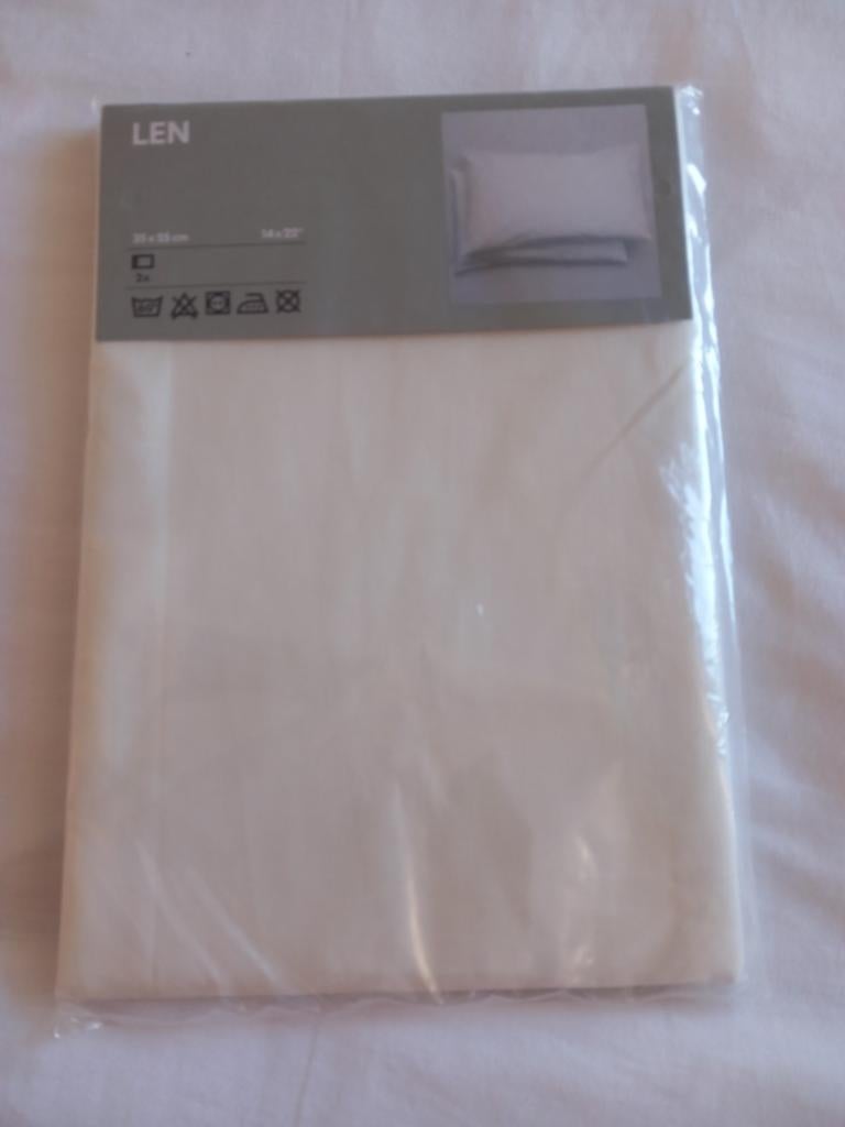 Ikea kussenslopen 35 x 55 cm. 2 stuks, Kinderen en Baby's, Kinderkamer | Beddengoed, Ophalen, Jongetje of Meisje, Nieuw, Wit