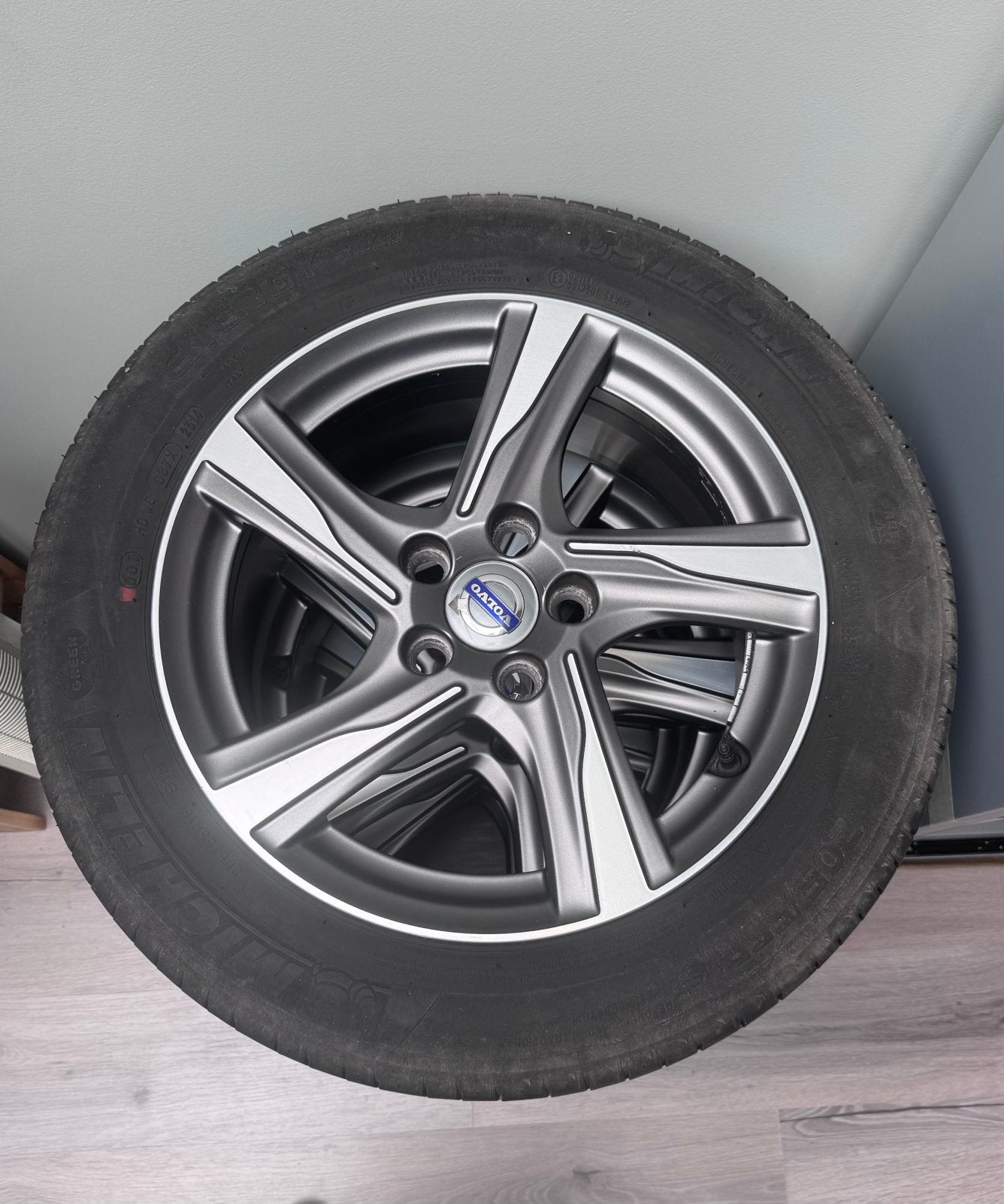Volvo R-design Ixion 16 inch velgen (als nieuw), Ophalen, Velg(en), 16 inch, Nieuw