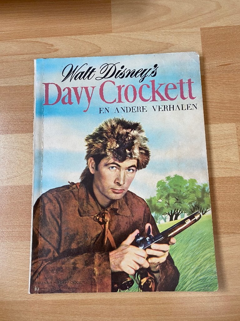 Walt Disney's Davy Crocket en andere verhalen 1957, Gelezen, Ophalen of Verzenden, Walt Disney, Eén stripboek